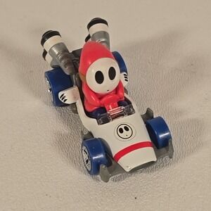 Hot Wheels Mario Kart Shy Guy Diecast Car 2018 Nintendo Red & White Standard